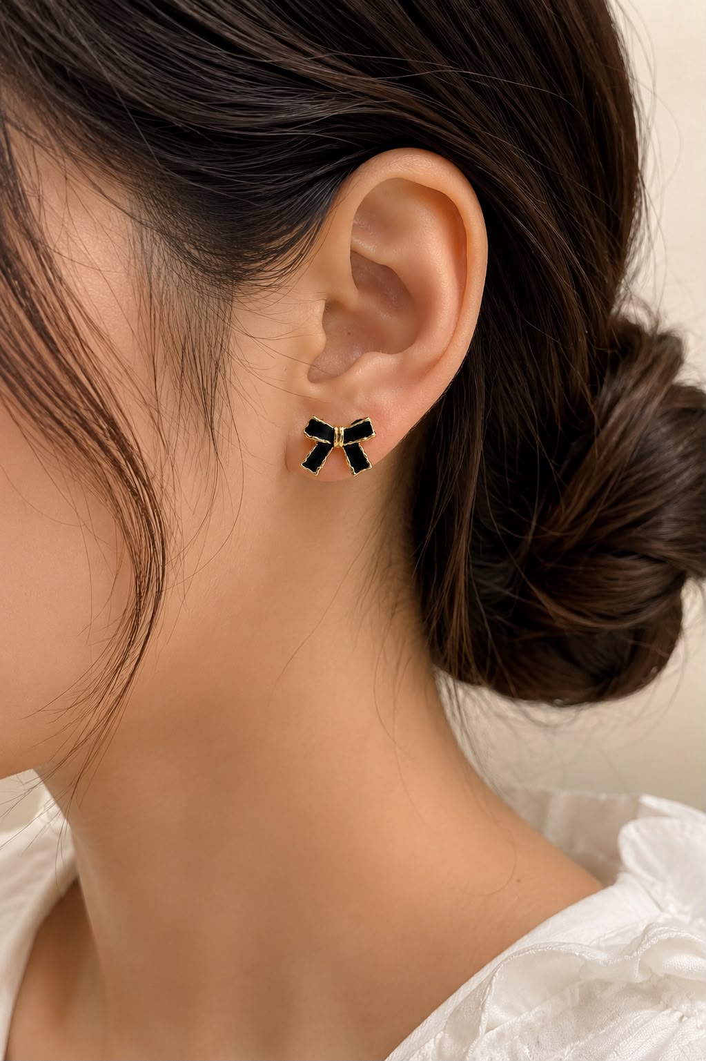 Black Bow Studs