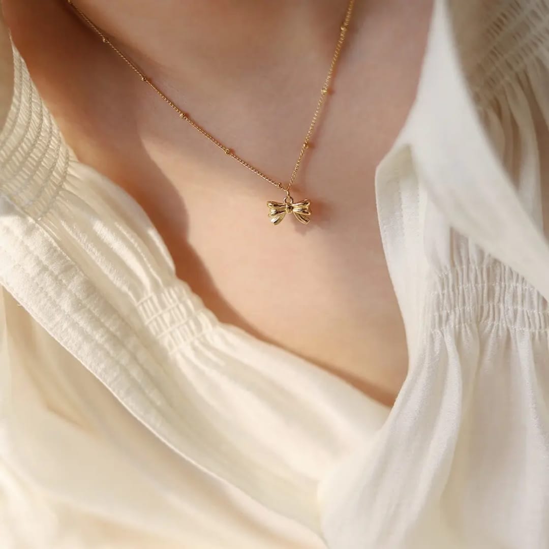 Bow Pendant