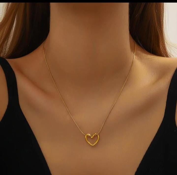 Anti Tarnish - Heart Chain Pendant
