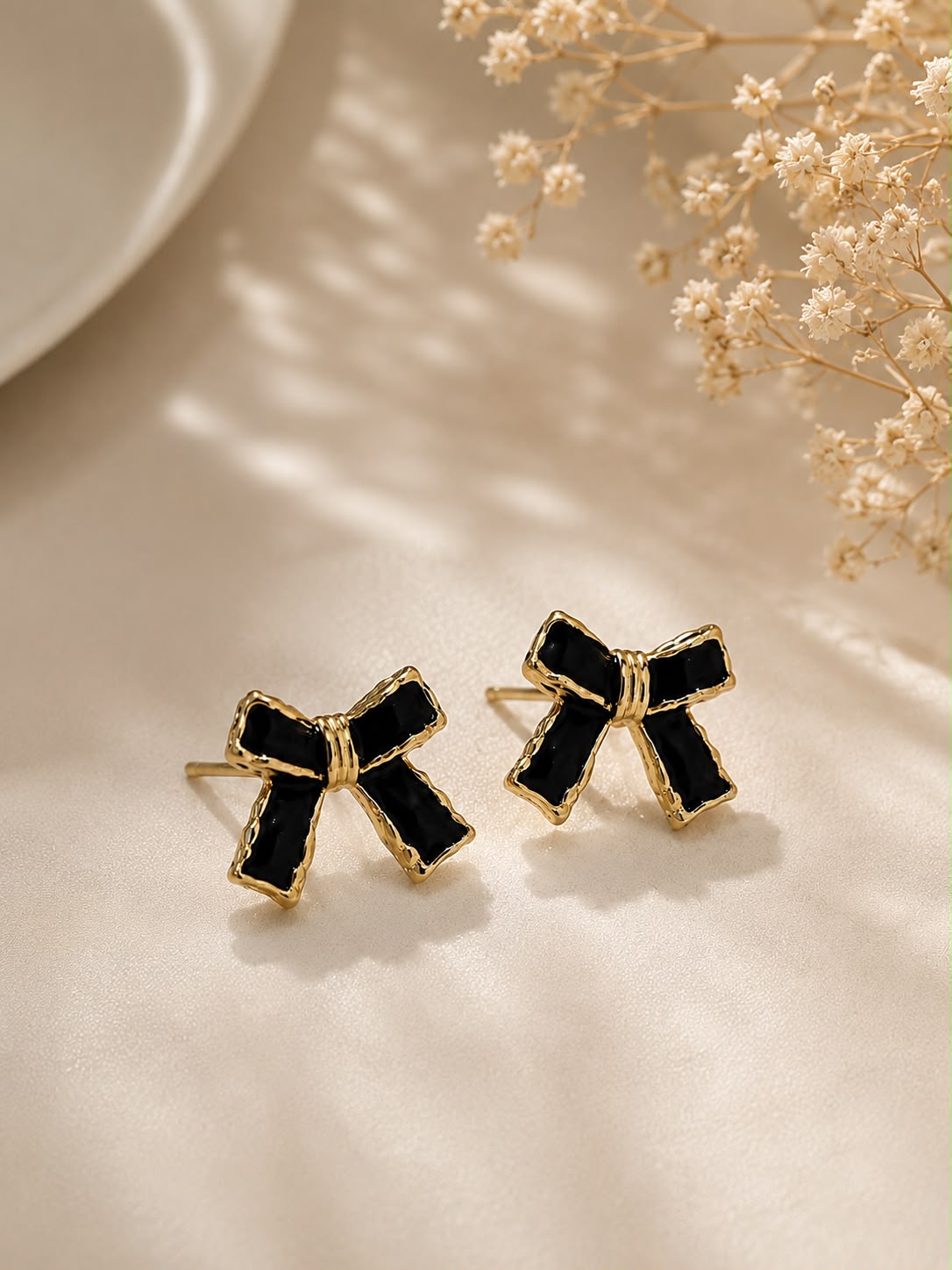 Black Bow Studs