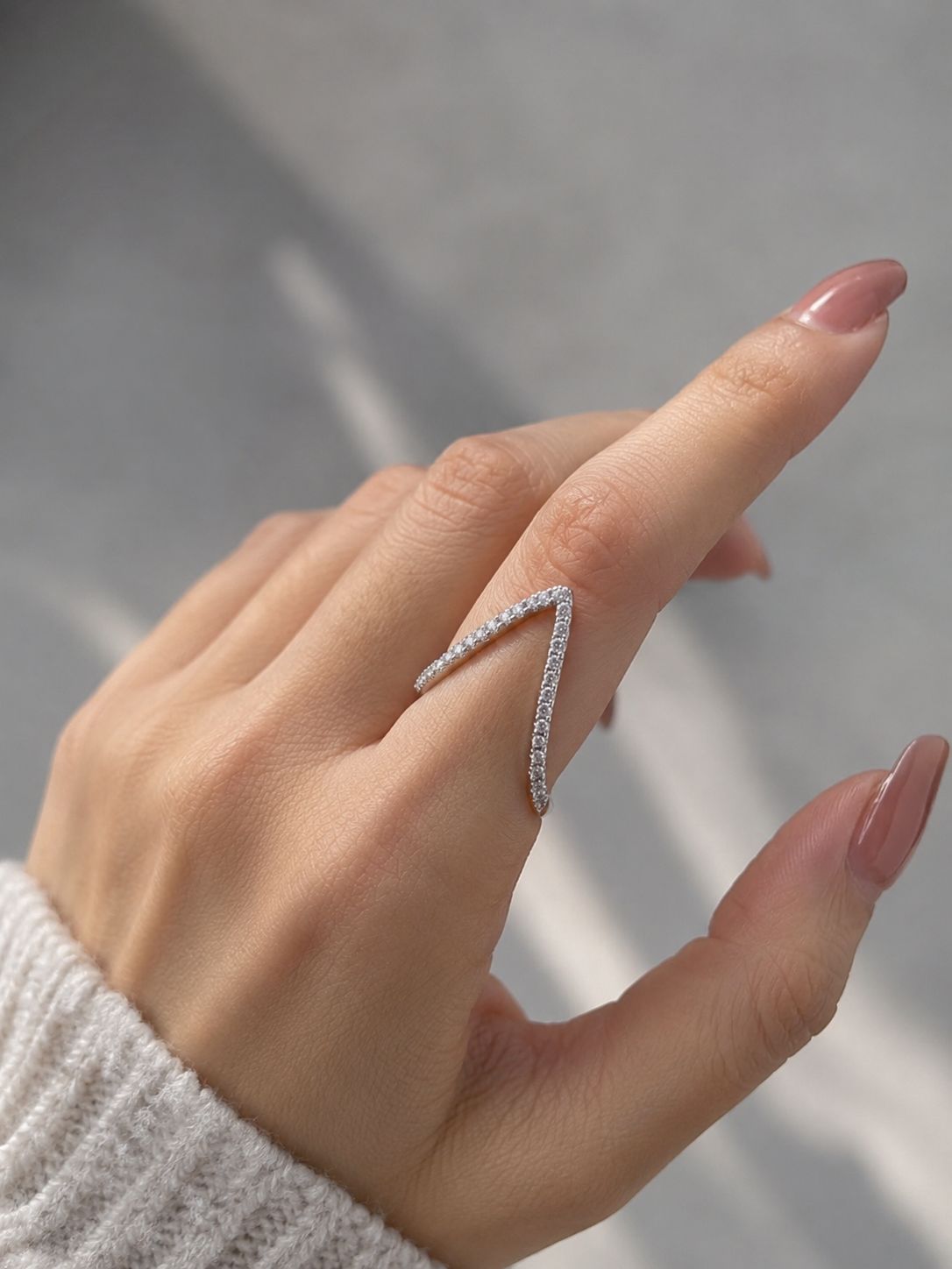 V Shaped Adjustable Open Ring